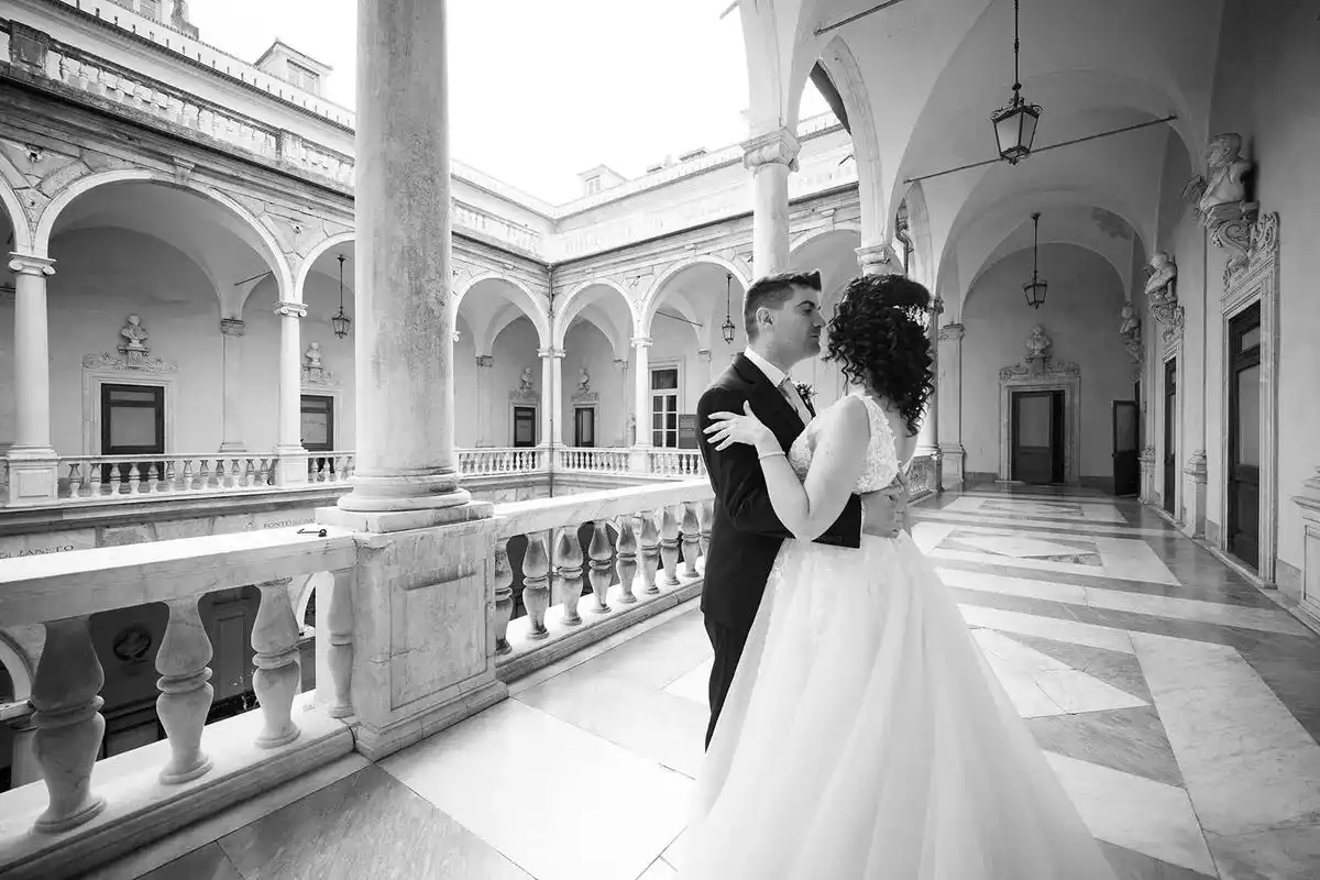 Il ballo nel loggiato di Palazzo Tursi, Genova